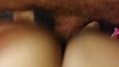 पेशेवर फूहड़ दो सौ के लिए एचडी सेक्सी मूवी हिंदी में अपने पसंदीदा ग्राहक को चोदता है