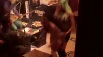 यंग मिल्फ़ बनाम ओल्ड मिल्फ़ हिंदी मूवी एचडी सेक्सी वीडियो