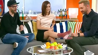 लंदन, आसा और नताशा की विशेषता वाले अंतरजातीय हिंदी फिल्म सेक्सी एचडी में चौके