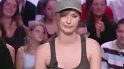 पत्नी पति और दोस्त के घर का मनोरंजन करती सेक्सी पिक्चर मूवी फुल एचडी है