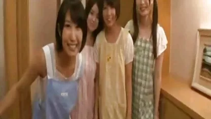 हौसफ्राऊ फिकेन हिंदी सेक्सी फुल मूवी एचडी में - जर्मन दादी अपने पति को कैमरे पर चोदती है