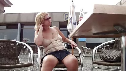 लॉन्ड्री हिंदी सेक्सी फुल मूवी एचडी रूम में शौकिया तौर पर हस्तमैथुन करते हुए