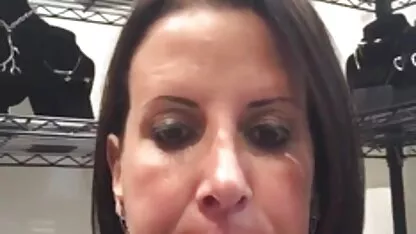 केटी एचडी सेक्सी मूवी हिंदी में जेड चिमनी द्वारा खूबसूरती से हस्तमैथुन करता है